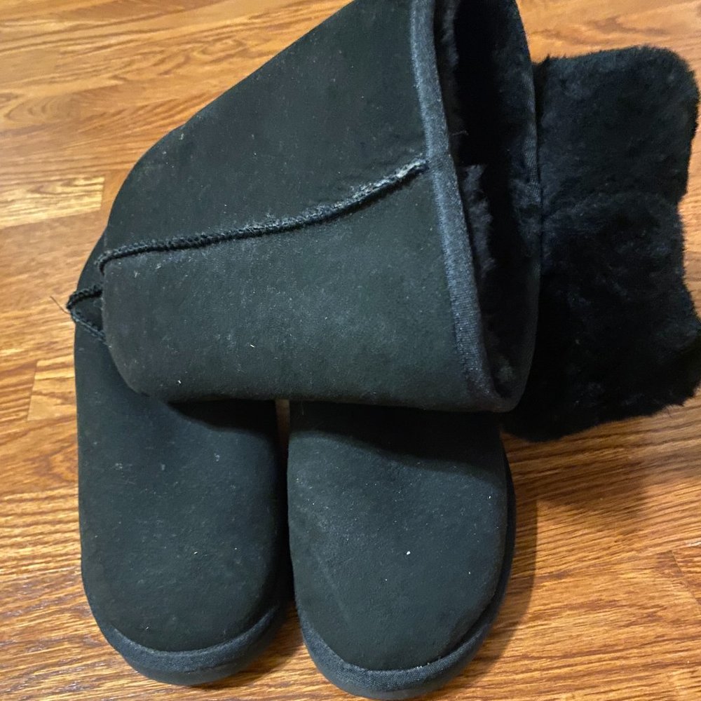 UGG boots, Suede, Black, Size 9, Like New
